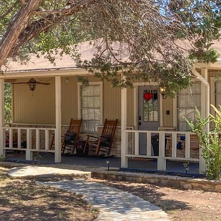 Meadow Creek Cottage Wimberley Εξωτερικό φωτογραφία